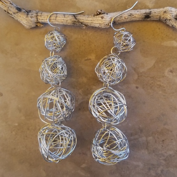 Artisian BoHo Silver Wire Spheres Luxe Earrings - Picture 5 of 5